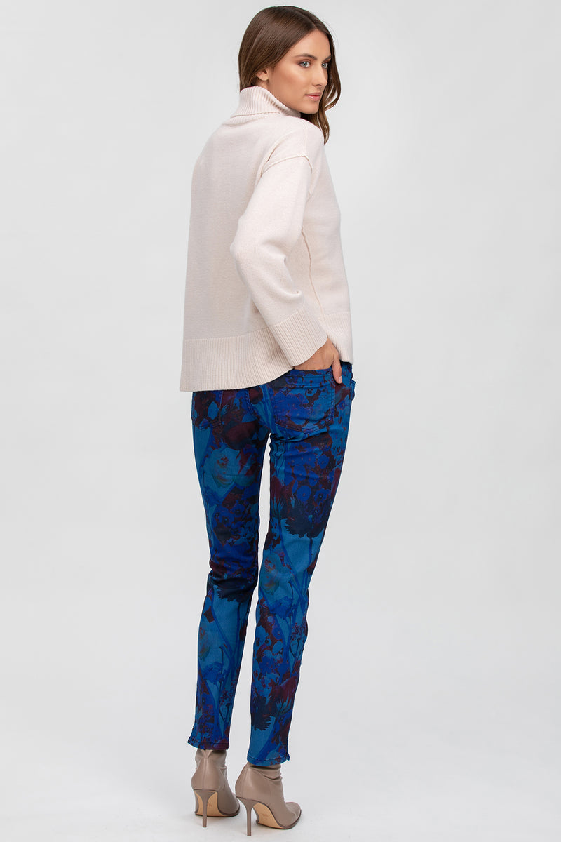 PRINTED JEGGINGS | Fitted Jeggings in Purple Flower Print